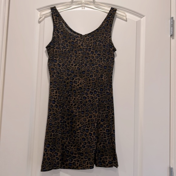 Dress - Picture 3 of 3